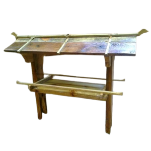 Oriental Style bird feeder